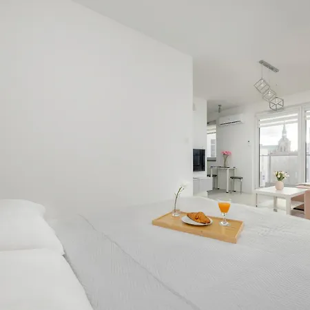 Daire Motlawa River Old City Studio By Renters Gdansk