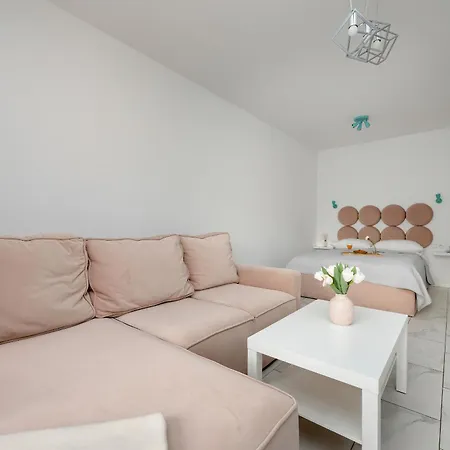 Motlawa River Old City Studio By Renters דירה *